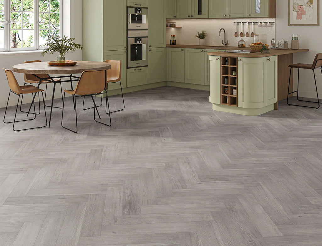 Sennen Oak – 5mm Click Vinyl Herringbone LVT