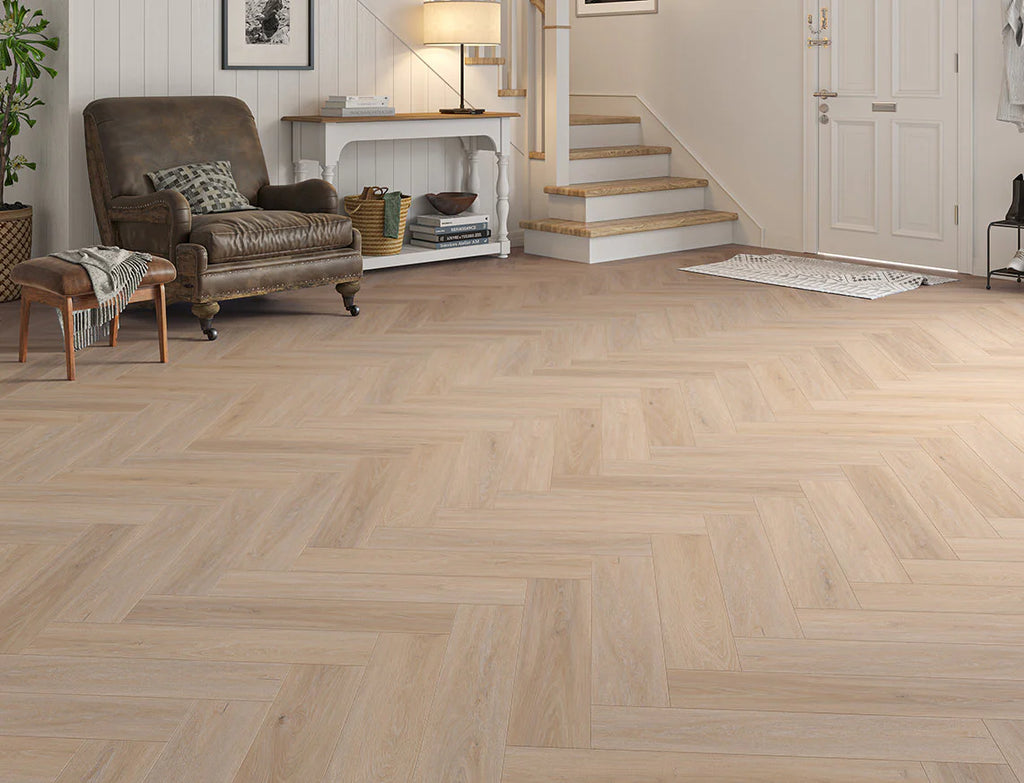 Porthcurno Oak – 6.5mm Click Vinyl Herringbone LVT