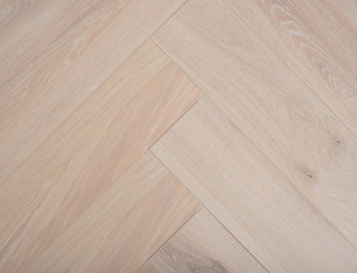 Luskentyre Oak – 8mm 3D Click Vinyl Herringbone LVT